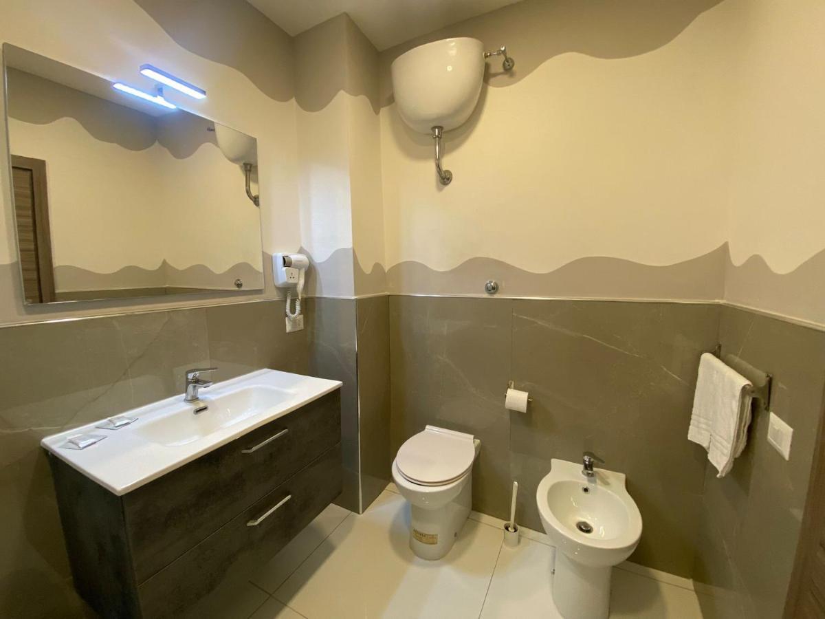 Hotel La Pace Napoli Ngoại thất bức ảnh