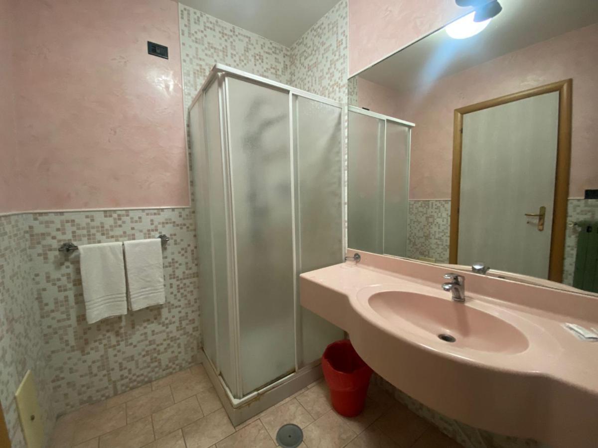 Hotel La Pace Napoli Ngoại thất bức ảnh