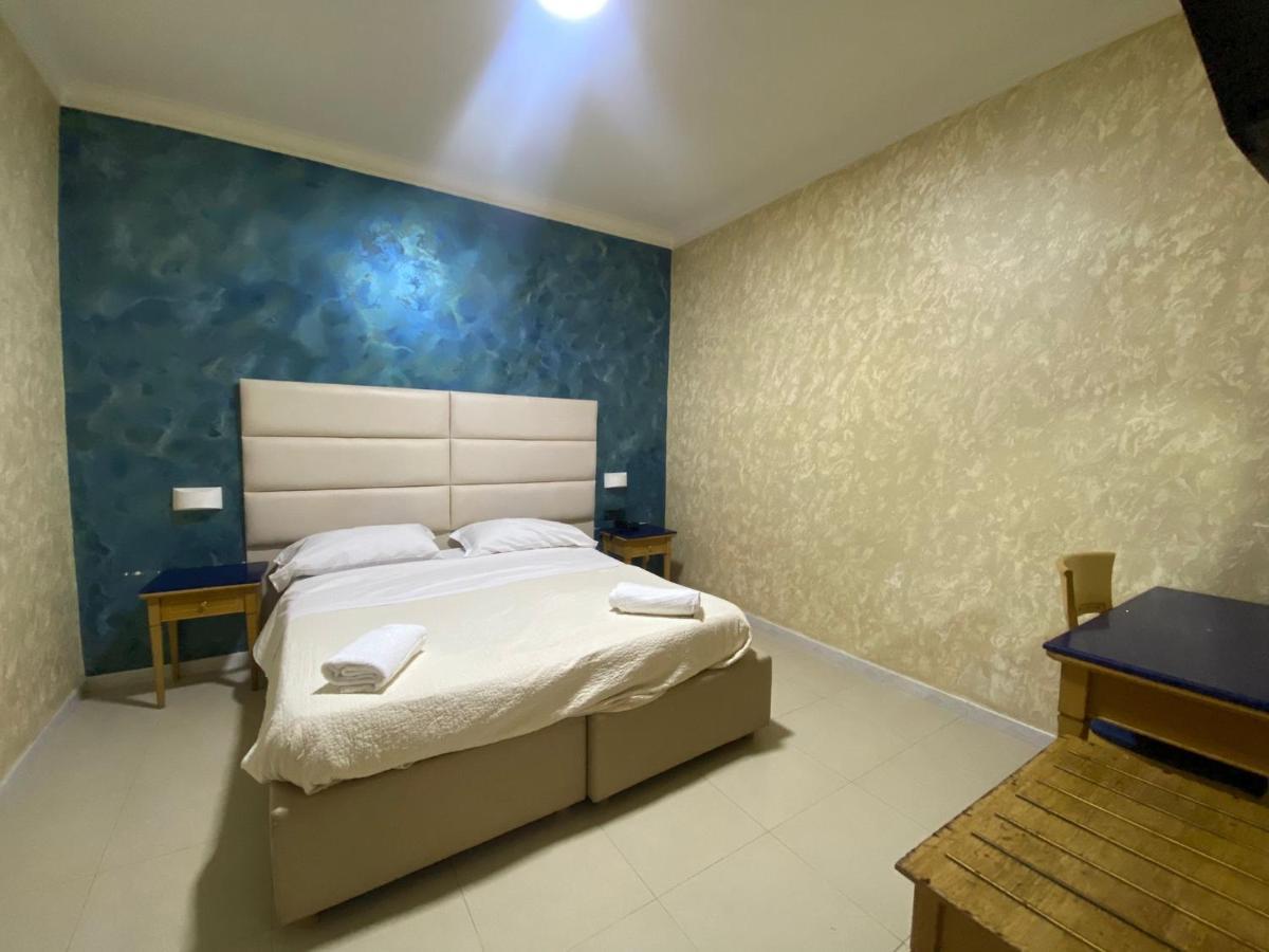 Hotel La Pace Napoli Ngoại thất bức ảnh