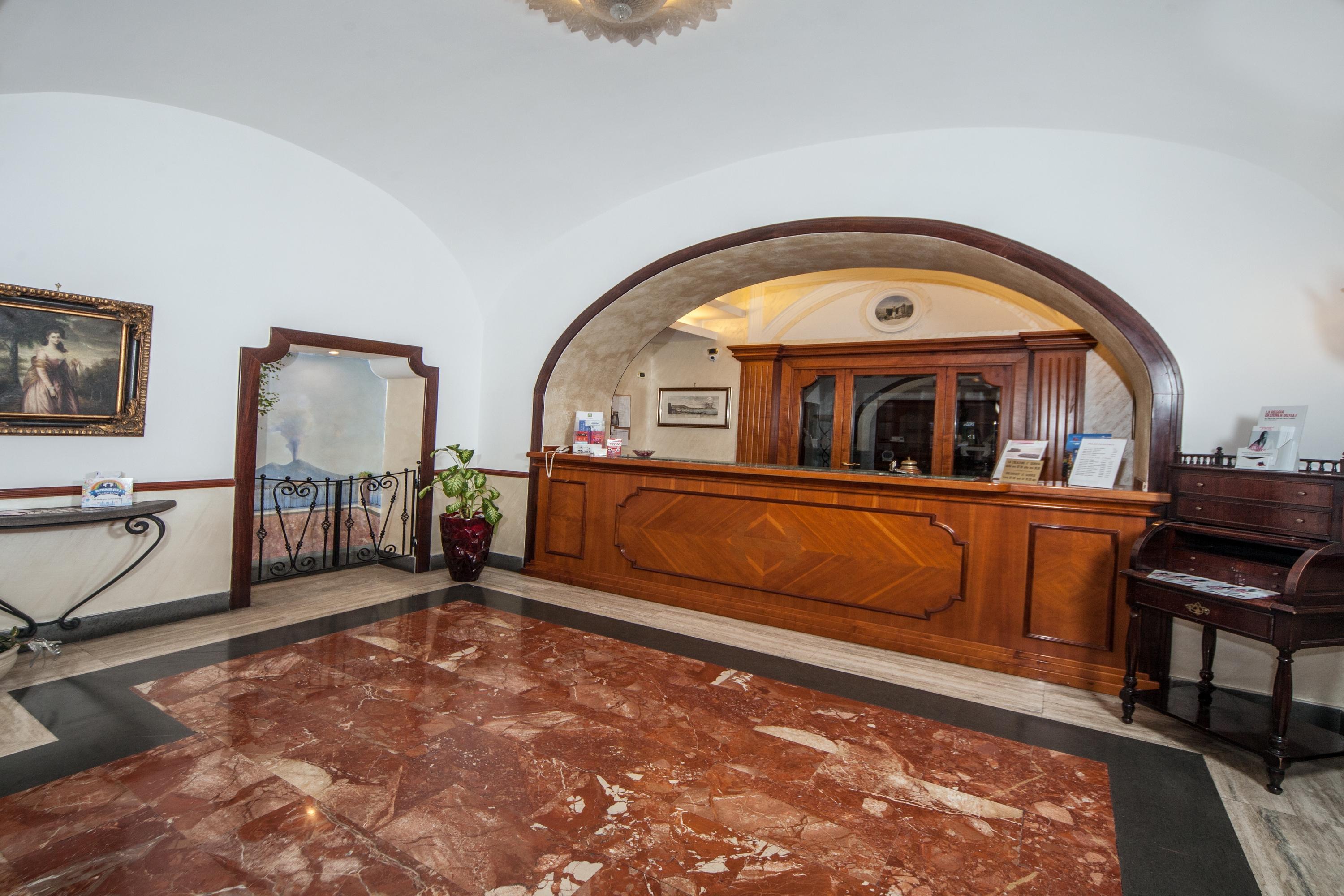 Hotel La Pace Napoli Ngoại thất bức ảnh