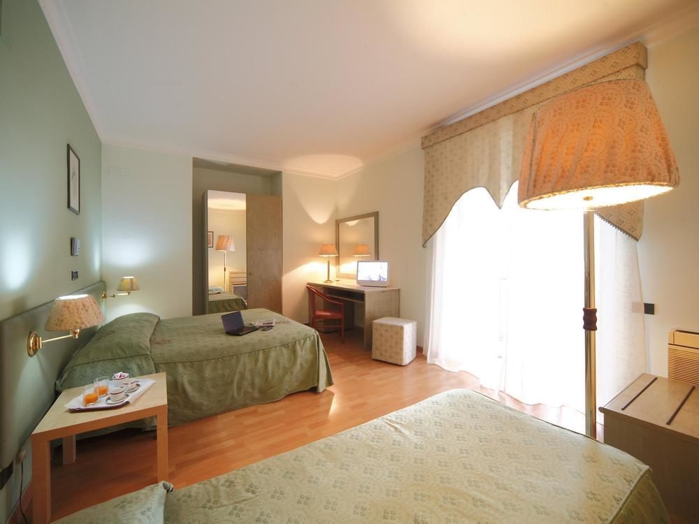Hotel La Pace Napoli Ngoại thất bức ảnh