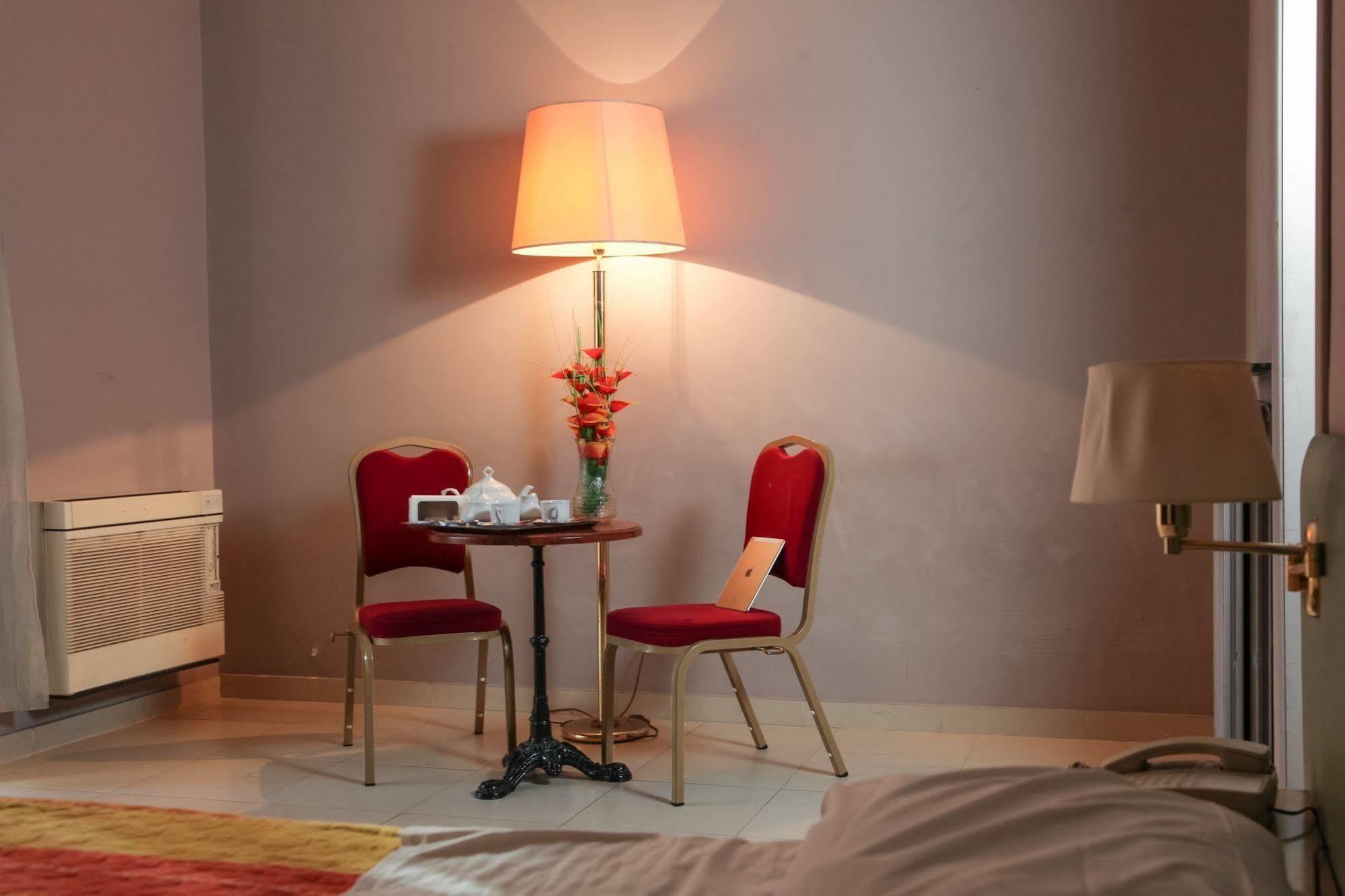 Hotel La Pace Napoli Ngoại thất bức ảnh