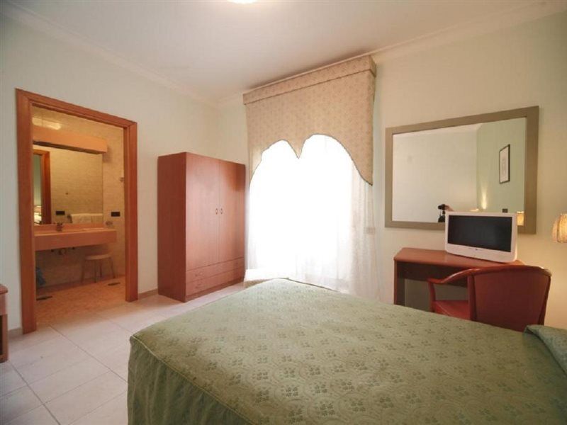 Hotel La Pace Napoli Ngoại thất bức ảnh